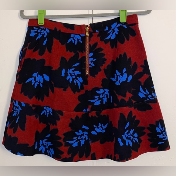 NWOT J.CREW Blue Red Floral A-Line Back Zip Pleated Skirt Pockets Womens Size 6 - Picture 2 of 7
